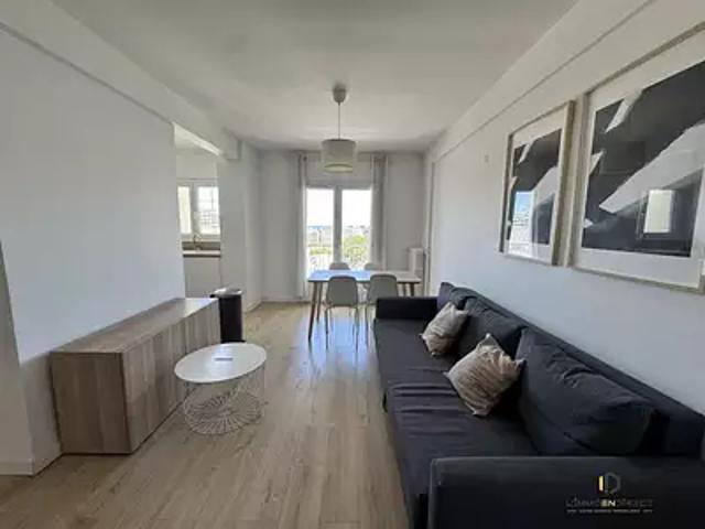 Marseille 8ème 13008 Location appartement 2 pièces t2 au dernier étage
