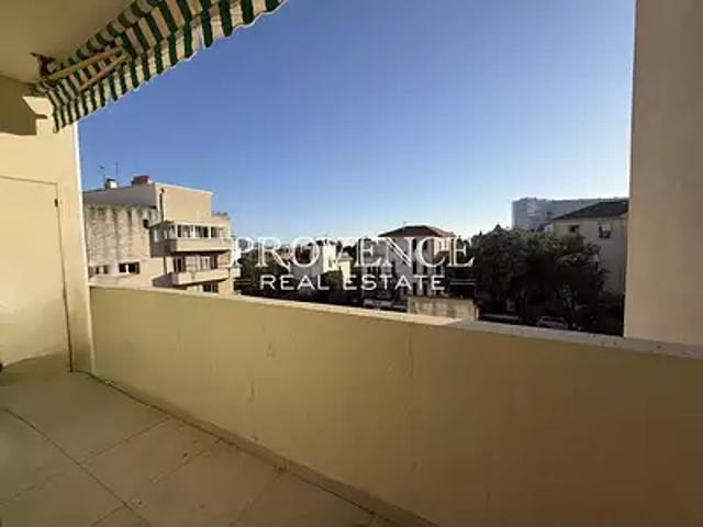 Marseille 8ème 13008 Location appartement 3 pièces t3