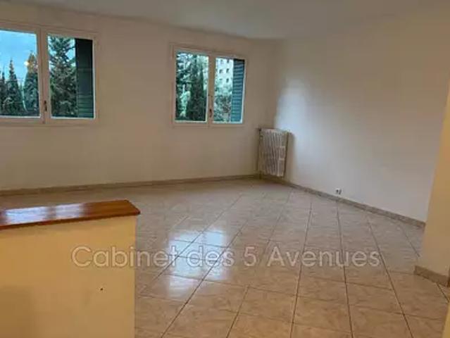 Marseille 8ème 13008 Location appartement 3 pièces t3