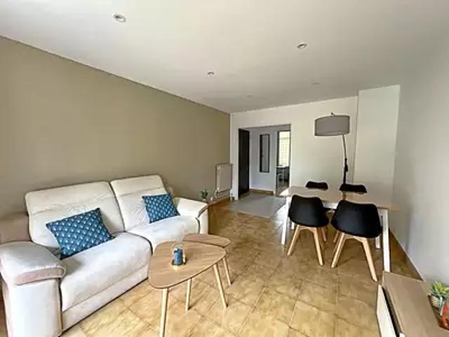Marseille 8ème 13008 Location appartement 3 pièces t3 cave balcon