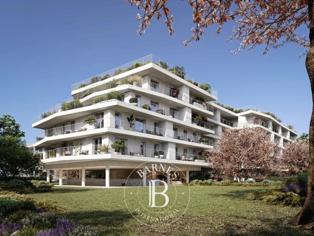 Marseille 8ème, Appartement 2 Chambres 74 m² en location