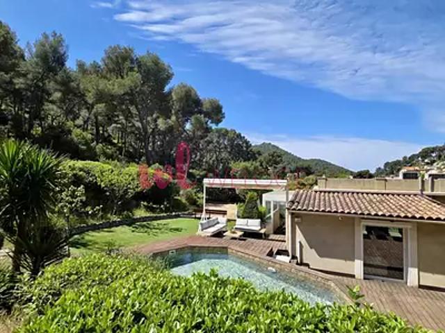Marseille 9ème 13009 Achat / Vente maison 5 pièces t5 piscine