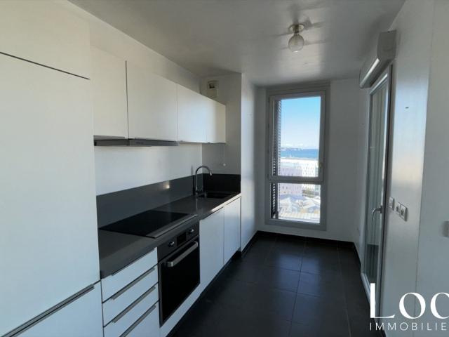 Marseille Joliette T3 +Terrrasse + Box Vue Mer 60m² Marseille 3ème