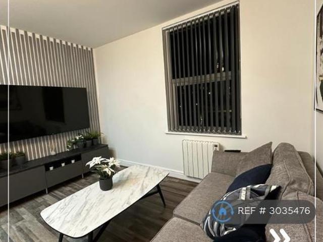 Marsh Vale, Leeds, LS6 2 bed flat to rent £1,050 pcm £242 pw