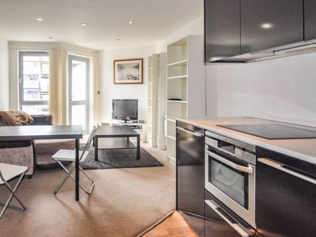 Marsh House, Bristol, BS1 1 bed apartment to rent £1,435 pcm £331 pw