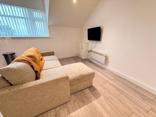 Marsh Lane, Bootle L20, 1 bed flat to rent, £675 pcm | PrimeLocation