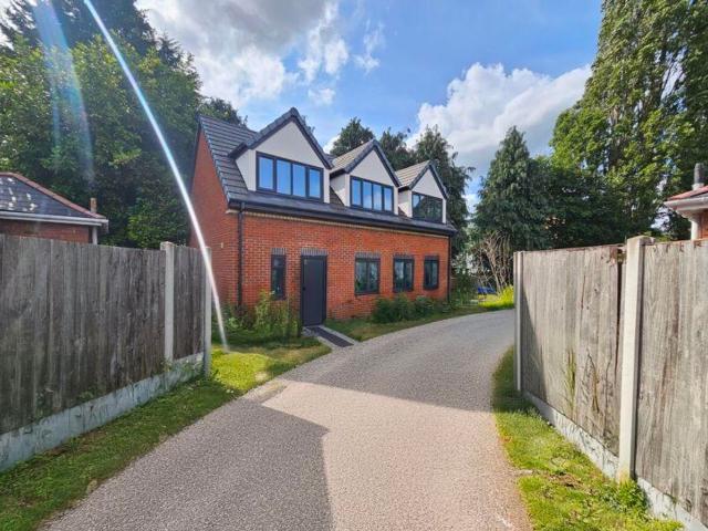 Marsh Lane, Wolverhampton WV10, 12 bed detached house to rent, £7,500 pcm | PrimeLocation