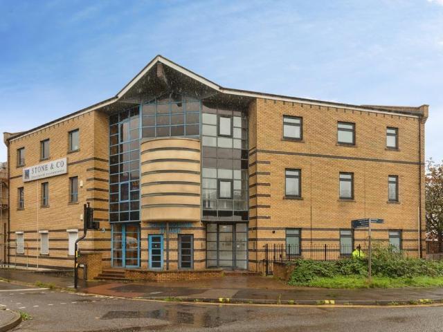 Marsh Road, Bristol, BS3 2 bed apartment to rent £1,500 pcm £346 pw