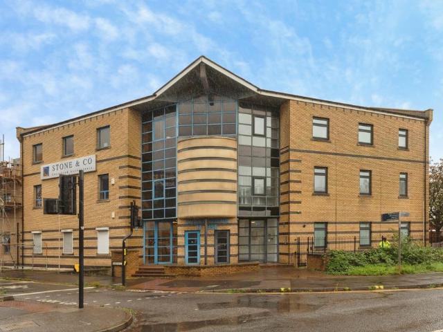 Marsh Road, Bristol, BS3 2 bed flat to rent £1,500 pcm £346 pw