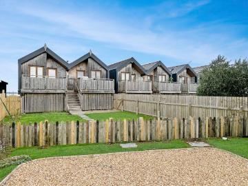 Marsh Road, Cowes PO31, 1 bed semi detached house to rent, £1,250 pcm | PrimeLocation