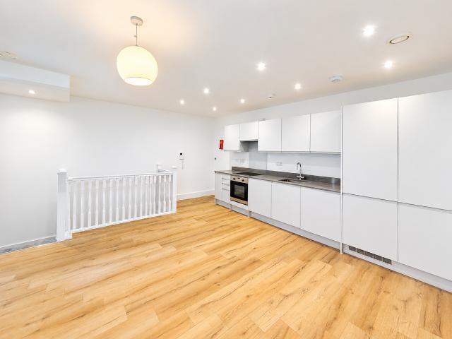 Marsh Road, Pinner HA5, 1 bed flat to rent, £1,700 pcm | PrimeLocation