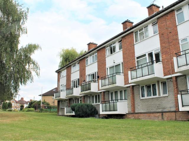 Marsh Road, Pinner HA5, 2 bed flat to rent, £1,845 pcm | PrimeLocation