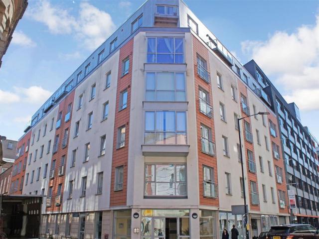 Marsh Street, Bristol 2 bed apartment to rent £1,600 pcm £369 pw