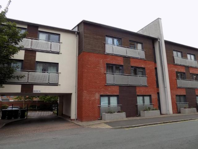 Marsh Street, Stafford ST16 2 bed apartment to rent £875 pcm £202 pw