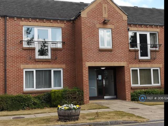 Marshall Court, Yeadon, Leeds, LS19 2 bed flat to rent £900 pcm £208 pw