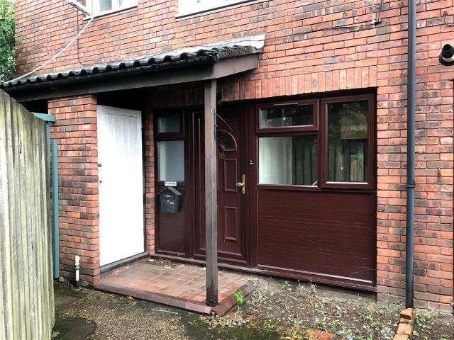 Marshall Drive, Hayes, Middlesex UB4, 1 bed maisonette to rent, £1,500 pcm | PrimeLocation