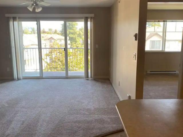 Marshall Grove East Apartments — 1 Bedroom