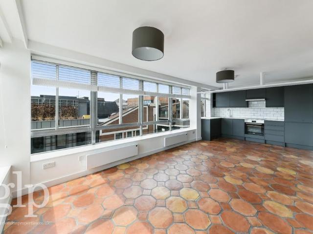 Marshall Street, London, Soho, W1F 1 bed apartment to rent £2,795 pcm £645 pw