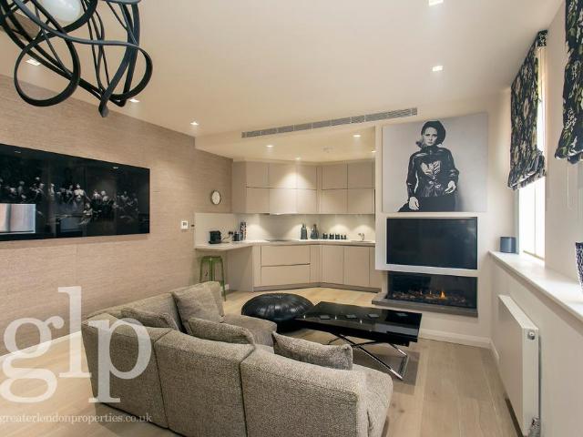 Marshall Street, Soho, W1F 1 bed apartment to rent £3,900 pcm £900 pw