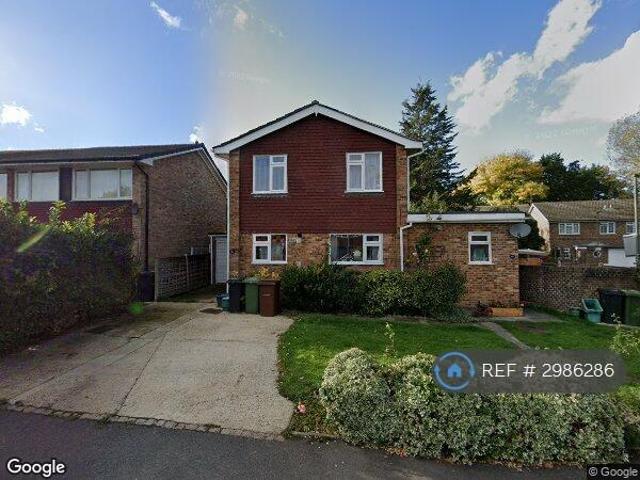 Marshalls Close, Epsom, KT19 2 bed flat to rent £1,900 pcm £438 pw