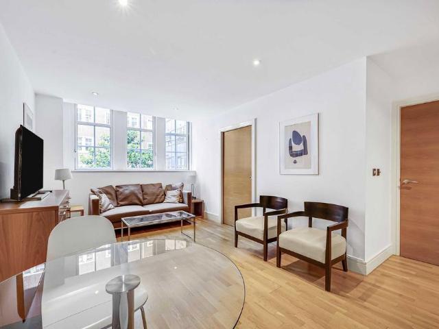 Marsham Street, London SW1P 2 bed flat to rent £3,358 pcm £775 pw