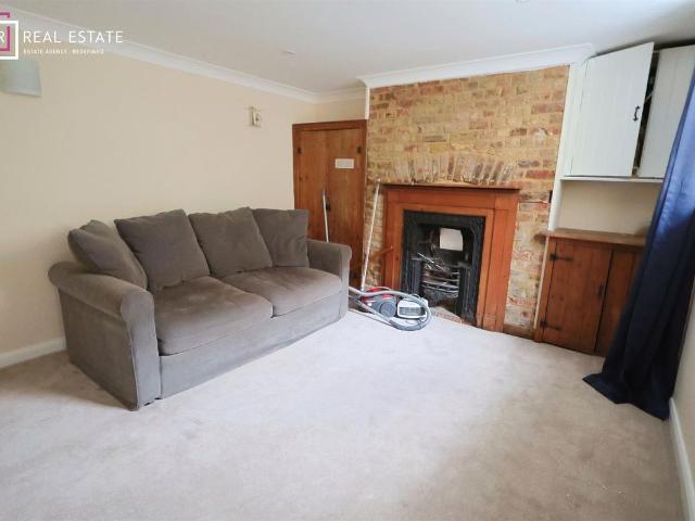 Marsham Street, Maidstone ME14, Studio to rent, £800 pcm | PrimeLocation