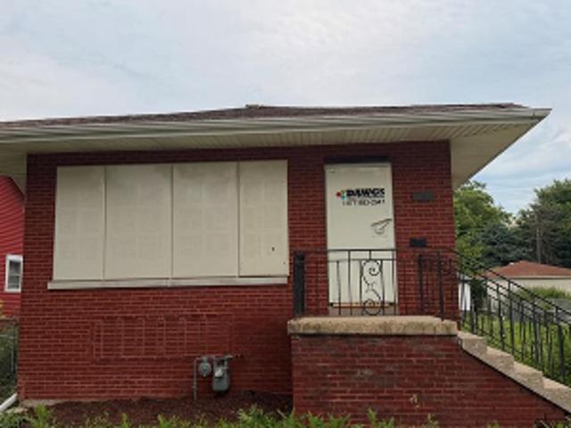 Marshfield Ave