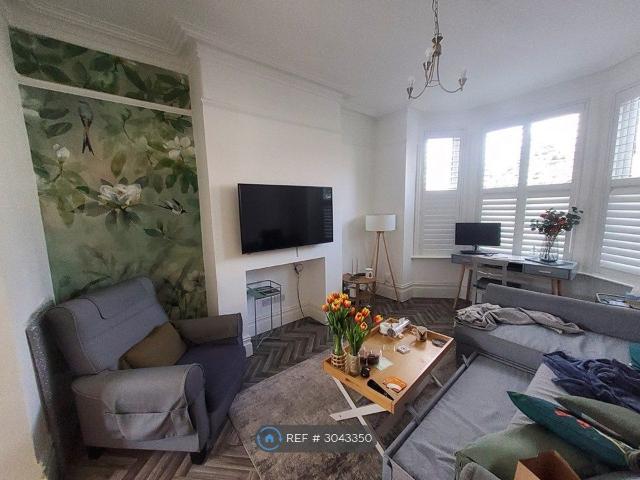 Marsland Road, Sale M33, 4 bed terraced house to rent, £1,900 pcm | PrimeLocation