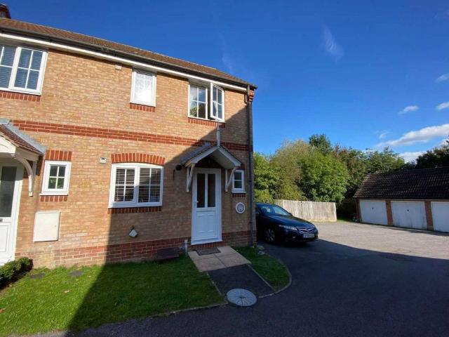 Marston Drive, Newbury RG14, 2 bed semi detached house to rent, £1,550 pcm | PrimeLocation