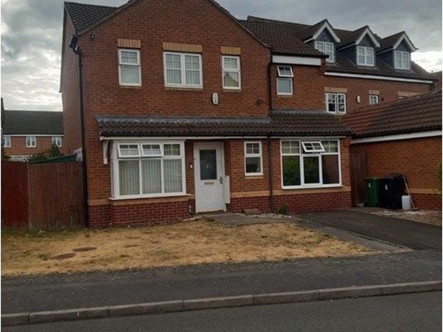 Marston Green B37, 5 bed detached house to rent, £2,100 pcm | PrimeLocation