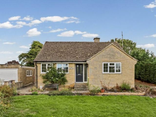 Marston St Lawrence OX17, 3 bed bungalow to rent, £1,500 pcm | PrimeLocation