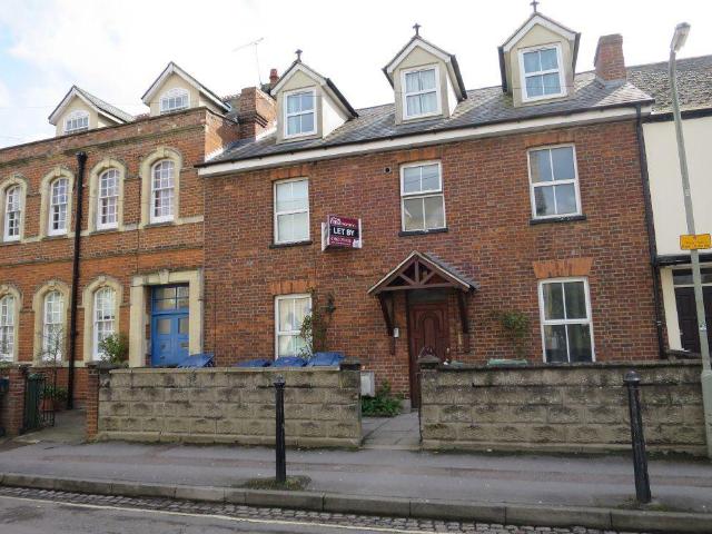 Marston Street 12 bed house share to rent £725 pcm £167 pw