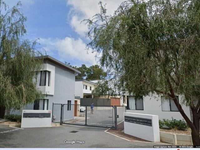 SHARE HOUSE*Master Bedroom in Coolbellup in a house with two other tenants