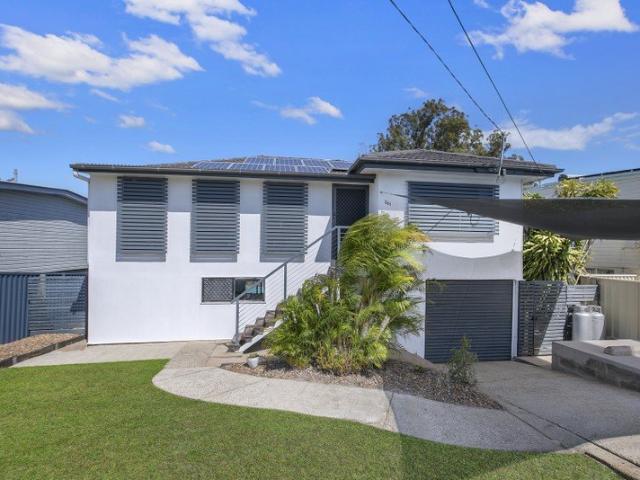 Designed for Entertaining 911 sqm Block