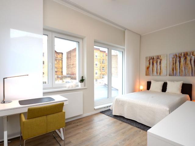 Master Studio with Terrace in Berlin Mitte Wedding – 27 m²