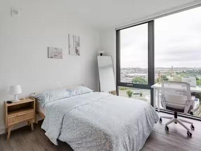 Master Room & Ensuite Bath Union Market