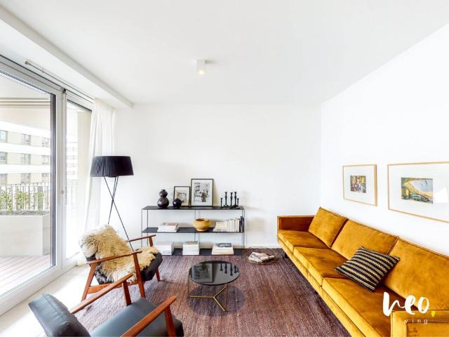 Masterbedroom, Wannenbad, Gäste WC und Südbalkon