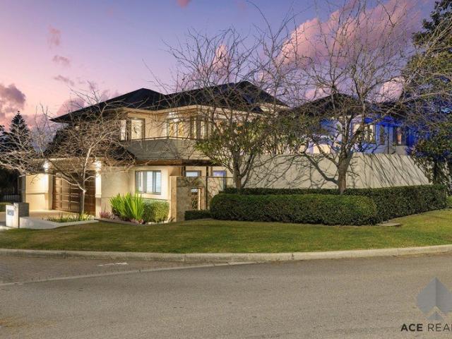 MASTERPIECE OF LUXURY, ELEGANCE & PRESTIGE