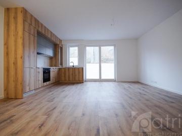 Gotowy dom 110m2 z pięknym widokiem i zielenią