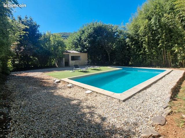 Mas 6 pièces 140 m²