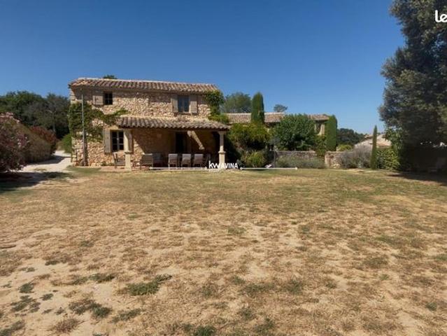 Mas 6 pièces 272 m²