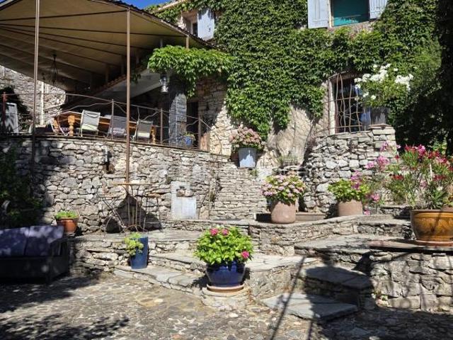 Mas cévenol de 210 m2, réserve d'eau, possible 2 habitations