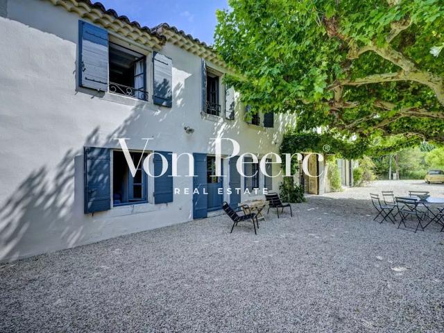 Mas Ancien A Saint Remy De Provence 235m² Saint Rémy de Provence