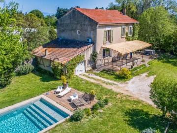 Mas provençal de 230 m² sur plus de 5 600 m² de terrain 231m² Saint Rémy De Provence