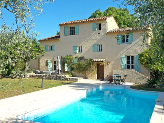 Mas Grasse saint Jacques 170 m² avec jolie jardin et piscine 168m² Grasse
