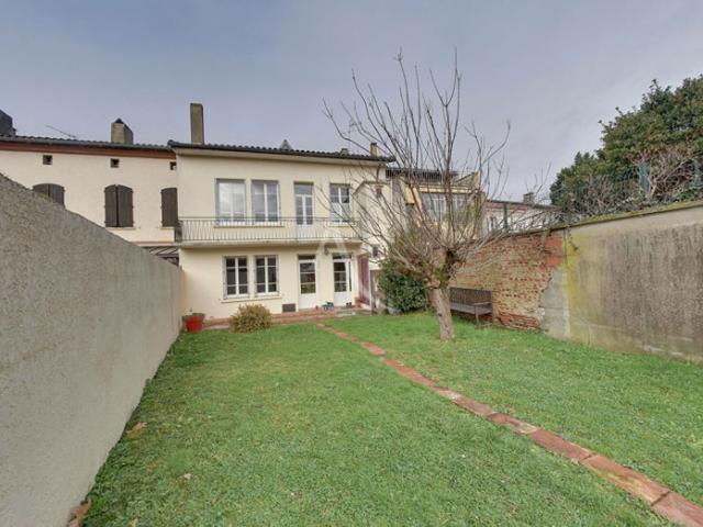 Mas Grenier: Maison de village rénovée 311 m2