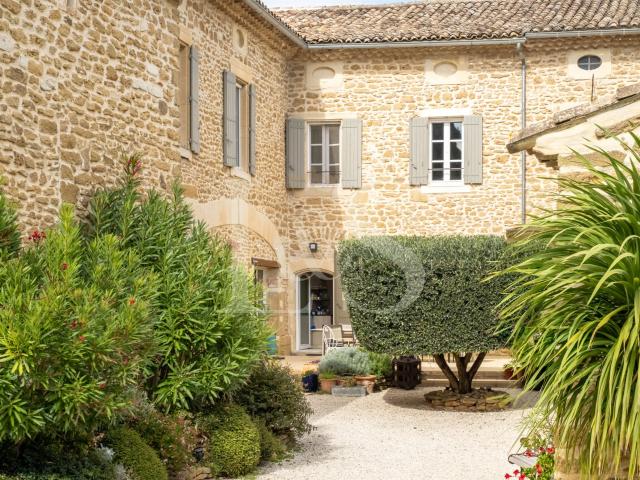 Mas d'exception du XVIe siècle 454m² Grignan