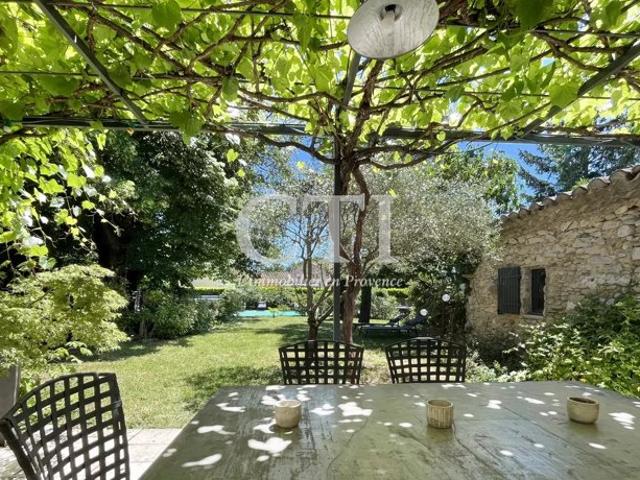 Mas de 1804 entièrement restauré à proximité du centre ville de Vaison La Romaine