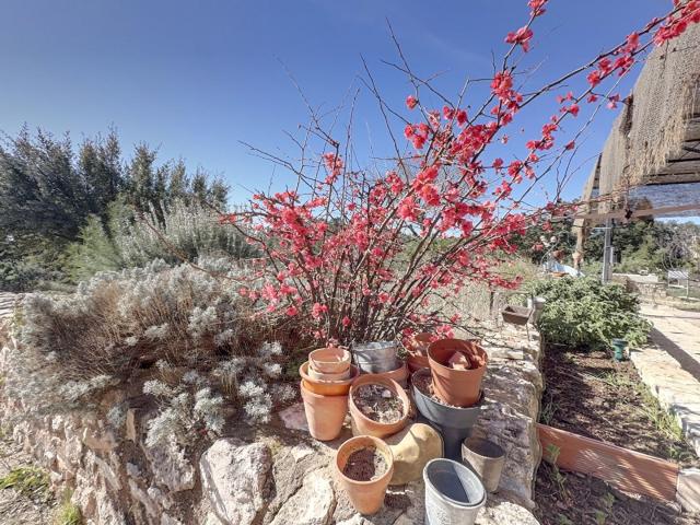 Mas de charme à Mouriès, 180 m² avec vue sur les Alpilles et. 180m² Mouriès