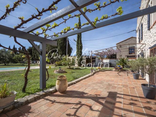 Mas En Pierre Avec Jardin Et Piscine, Perpignan Ouest 260m² Perpignan